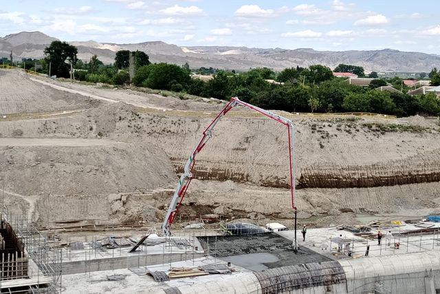 Yuxarı Şirvan Kanalı: tunel və çıxış qurğusu — Yevlax